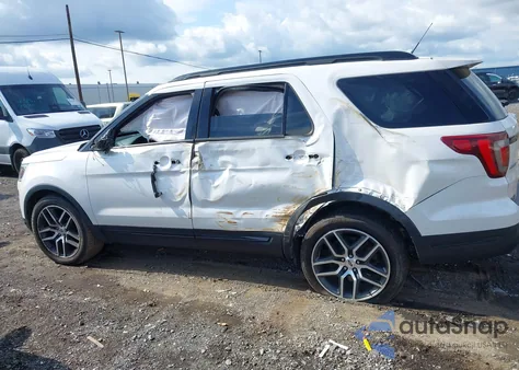 2019 Ford Explorer Sport z USA, uszkodzony, nr VIN 1FM5K8GT2KGA00490